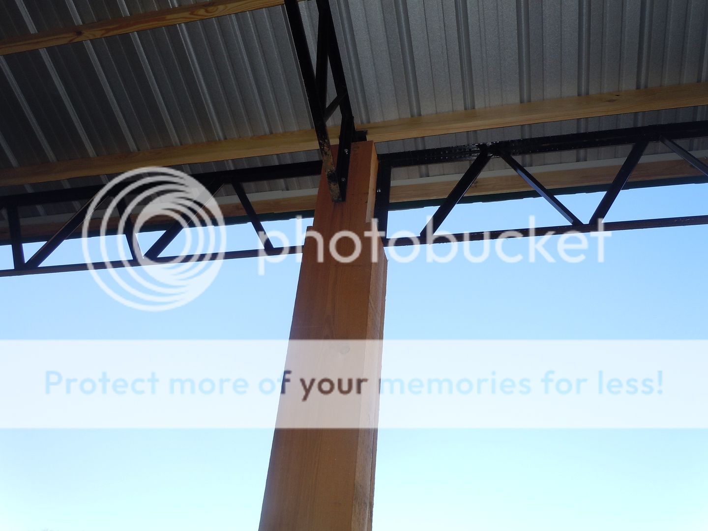 40x80steeltrusspolebarnkitwithbarjoist24.jpg Photo by Armour_Metals